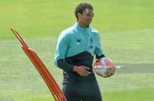 Kafu: "Trent dunyoning eng yaxshi futbolchisi bo'la oladi"