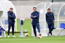 O'rtoqlik uchrashuvlari. "Arsenal" 2-taymda 3ta gol o'tkazib yubordi, "CHelsi" esa kichik hisobda g'alaba qozondi