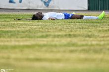 Nigeriyalik hujumchi, Jahongir Jiyamurodov, Zafar To'raev, Alisher SHog'ulomov va boshqalar. "Oq-tepa" - "Zomin" uchrashuvidan GALEREYA