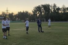 Равшан Эрматов Ўзбекистон ўсмирлар терма жамоасининг тайёргарлиги билан яқиндан танишди