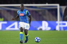 "Napoli" yangi forvard bilan shartnoma imzolash uchun Kulibalini sotishga tayyor