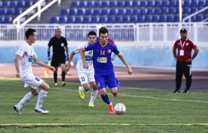 "Андижон" - "Насаф" учрашувида урилган гол ва хавфли вазиятларни томоша қилинг