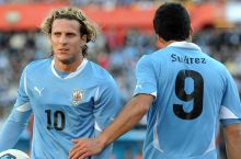 Forlan: "Barselona"ning Suares bilan qilgan ishi klubning ko'pgina o'yinchilari bilan ham sodir bo'lgan"