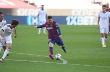 Messi golini Maradonaga bag'ishladi va buni “Nyuells Old Boyz” formasida amalga oshirdi