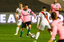 “Rayo Valekano”ga qarshi bahsdan keyin Messi stadionda qolib, bolboylar bilan rasmga tushdi