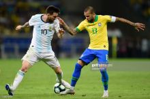 Dani Alves: "Messi men ko'rgan eng buyuk futbolchi"