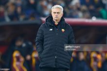 Mourinyu Xavi ishonmayotgan "Barselona" o'yinchisini nishonga oldi