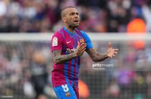 Dani Alves diskvalifikaciya qilindi