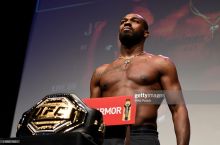 UFC tarixidagi eng uzoq vaqt chempion bo'lgan Top-10 jangchi