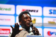 Pele: "Oltinchi yulduzni intizorlik bilan kutyapman"