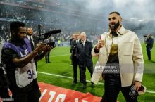 Benzema "Oltin to'p"ni sobiq jamoasi "Lion" o'yiniga olib keldi