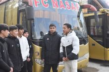 Yosh sportchilar "Nasaf" qarorgohiga tashrif buyurishdi va Bobur Abduxoliqov bilan suhbatlashishdi