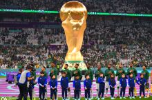 Saudiya Arabistoni termasi futbolchilari Argentina ustidan qozonilgan g'alabadan so'ng "Rolls-Royce" avtomobillari bilan taqdirlangani yo'q