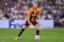 "Arsenal" "SHaxtyor" vingeri transferi borasida kelishib oldi