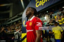 MYUga van-Bissaka kerak emas
