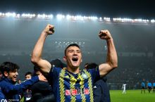 Doston Tursunov "Paxtakor" bilan shartnomasini uzaytirdi