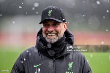 Klopp ko'k kartochka haqida: "Bu taklifni berganlardan qachondir tuzukroq g'oya chiqqanini eslolmayman"