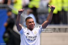 Kilian Mbappe o'zi o'ynagan klubni rasman sotib oldi