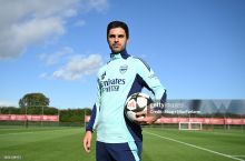 Arteta: "Arsenal"da ekanligimdan faxrlanaman"