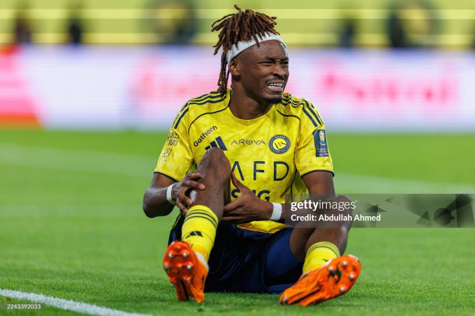 Деярли бир тайм бир киши кам бўлиб қолган "Ал Иттиҳод" меҳмонда "Ал Насср"ни мағлуб этиб, кейинг босқичга йўл олди