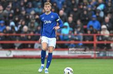 "Manchester Yunayted" "Everton" himoyachisi uchun "Tottenxem" bilan raqobatlashmoqda