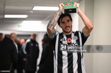 Тонали: "Ньюкасл"да 10 йил қолиб, кейин бир неча йилдан кейин кетаман дея олмайман"