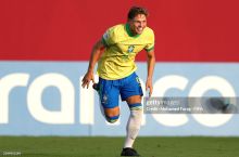 МЮ "бразилиялик Холанд"га қизиқиш билдирмоқда