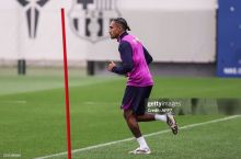 Рафинья индивидуал машғулотларга қайтди