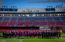 "Барселона" "Камп Ноу"даги очилиш ўйини учун сюприз тайёрлаб қўйилганини маълум қилди