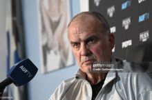 Бьелса атрофидаги шов-шувлар барҳам топди: мураббий Уругвай терма жамоаси бошқарувида қолади