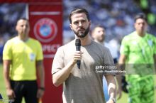 Пьянич "бутсаларини михга илди"