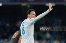 Луи Саа: "Мактомини "Барселона" ёки "Реал"га ўтиши керак"