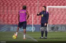 Флик: "Ямал бу ўйинни унутиши керак"