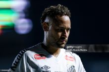 Барчаси "Сантос" учун. Неймар севимли жамоаси учун операциядан воз кечди