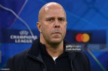 Слот Салоҳ билан юзага келган зиддият ҳақида: "Ҳаётда ҳамма хато қилади, аммо ўйинчи хато қилганини тушуняптими? Ташаббус ундан чиқиши керакми ёки мендан?"