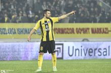 Водий клуби "Нефтчи" легионерига кўз тикди