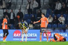 Шомуродов Сане, Асенсио ва бошқа футболчилар билан бир қатордан жой олди