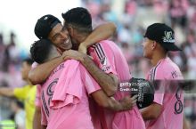 Луис Суарес футболчилик фаолиятидаги сўнгги мавсумни қаерда ўтказади?