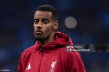 Исак Швецияда 2025 йилнинг энг яхши ўйинчиси деб топилди