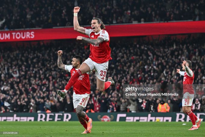 Англия лига кубоги. "Арсенал" "Кристал Пэлас"ни пенальтилар сериясида мағлубиятга учратди. Ярим финалдаги рақиб – “Челси”