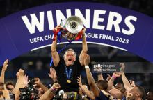 PSJ Luis Enrike bilan unikal shartnoma imzolamoqchi. Vaziyat aslida qanday?