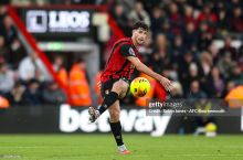 “Барселона” ва “Ювентус” “Борнмут” футболчисига қизиқмоқда