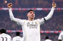 "Реал" янги шартнома бўйича Emirates’дан йилига 100 млн олиши мумкин. Клуб Adidas ва HP’ни ҳисобга олган ҳолда футболкада 300 миллион ҳомийга эга бўлишни хоҳлайди