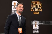 Ван Нистелрой ўзига янги иш топди