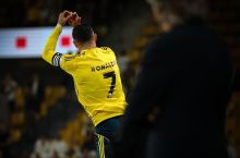 Саудия Арабистони Про лигаси. "Ал Иттиҳод" ўн киши бўлиб "Ал Ҳилол" билан дуранг ўйнади, "Ал Насср" рақибига жавобсиз 4 та гол урди