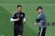 "Мен ишлаган энг профессионал ўйинчилардан бири". Анчелотти — Роналду ҳақида