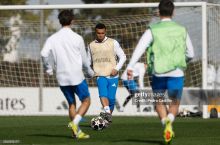 "Реал"да жиддий йўқотиш бўлиши мумкин: Мбаппе "Бенфика" билан ўйин олдидан машғулотни тўхтатди