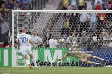 "Буффон мени жуда яхши биларди, уни ҳайрон қолдиришим керак эди" — Зидан ЖЧ-2006 финалидаги "паненка" ҳақида